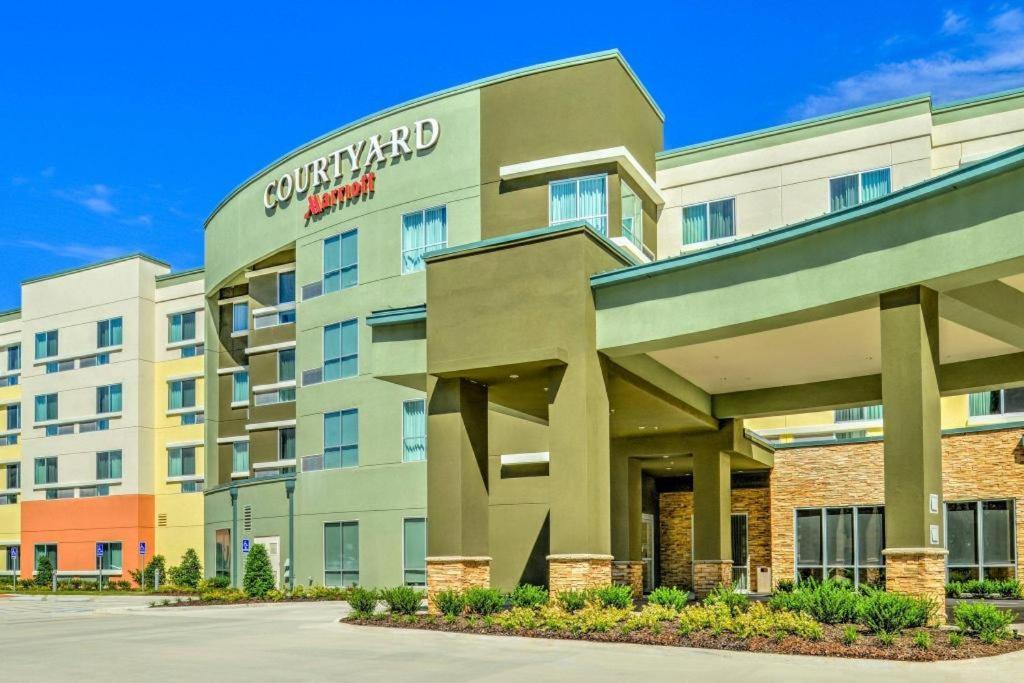 Courtyard Лейк Чарлс Екстериор снимка